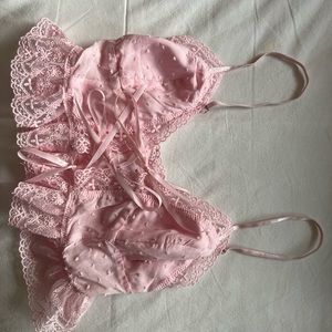 body language pink top